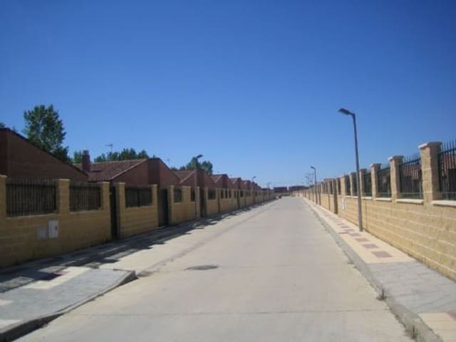 Undeveloped Land for sale in Palencia city - € 37,000 (Ref: 9254614)