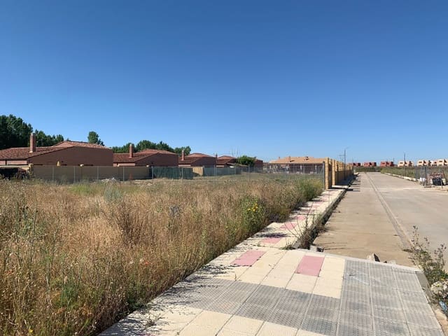 Undeveloped Land for sale in Palencia city - € 37,000 (Ref: 9254614)