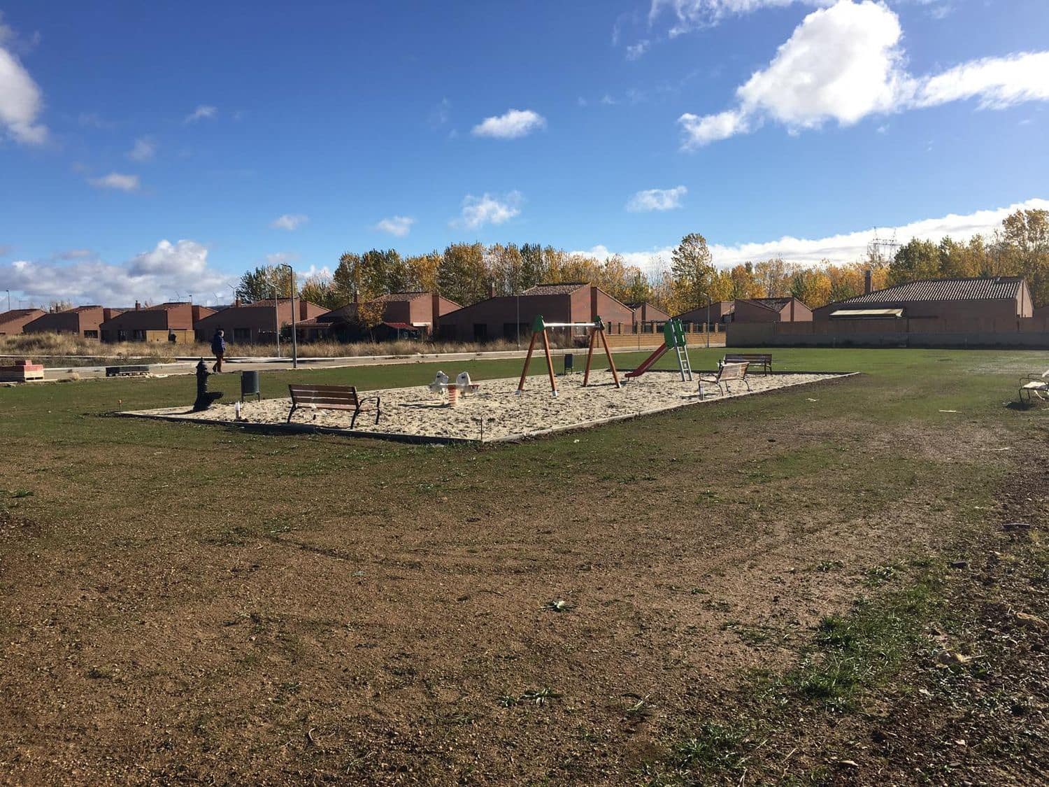 Teren niezagospodarowany na sprzedaż w Miasto Palencia - 37 000 € (Ref: 9254614)