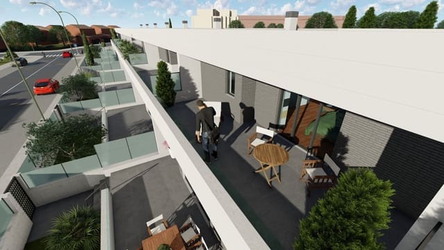 4 bedroom Townhouse for sale in Palencia city with garage - € 430,000 (Ref: 9371271)