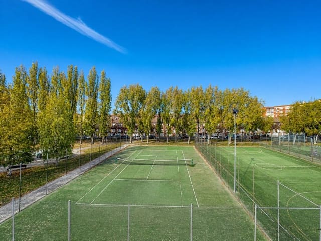 Casa en Palencia ciudad en venta - 200.000 € (Ref: 9860685)