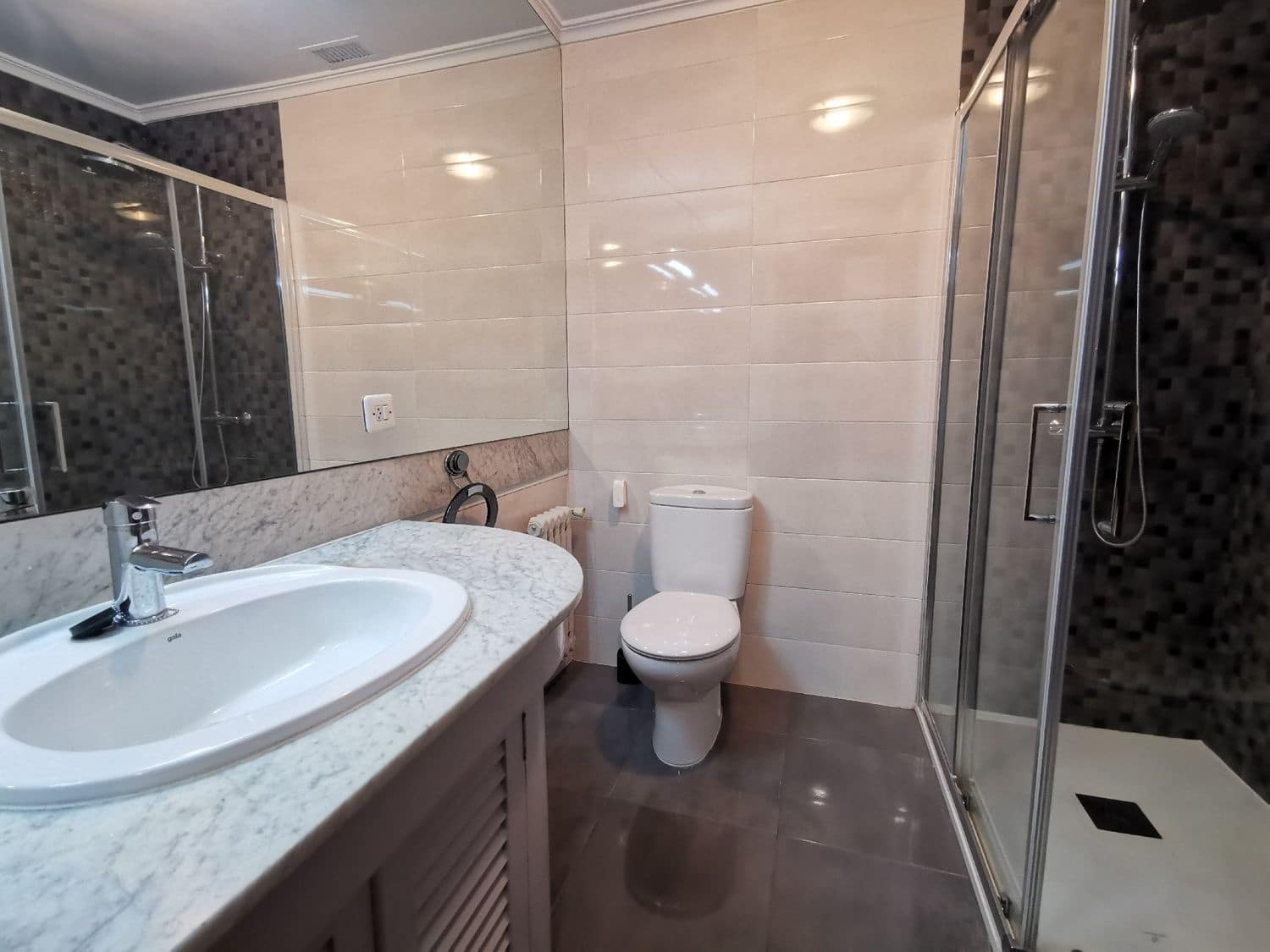 Townhouse for rent in Palencia city - € 750 (Ref: 9860686)