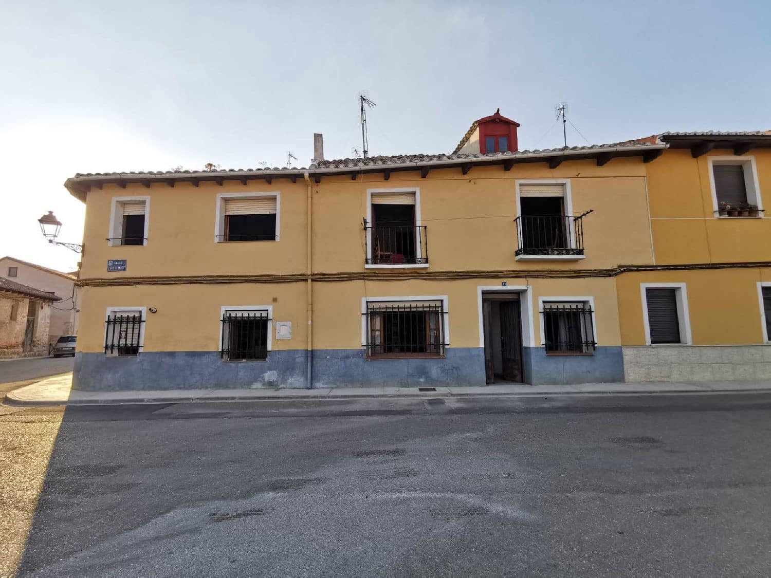 Haus zu verkaufen in Duenas - 55.000 € (Ref: 9860687)
