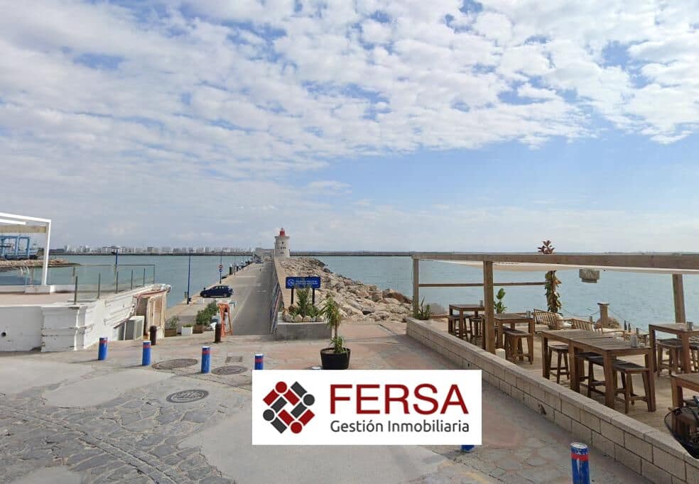 1 bedroom Apartment for rent in El Puerto de Santa Maria with garage - € 1,800 (Ref: 9829458)