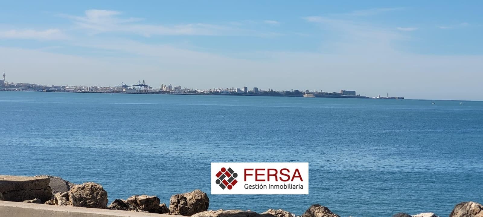 1 bedroom Apartment for rent in El Puerto de Santa Maria with garage - € 1,800 (Ref: 9829458)