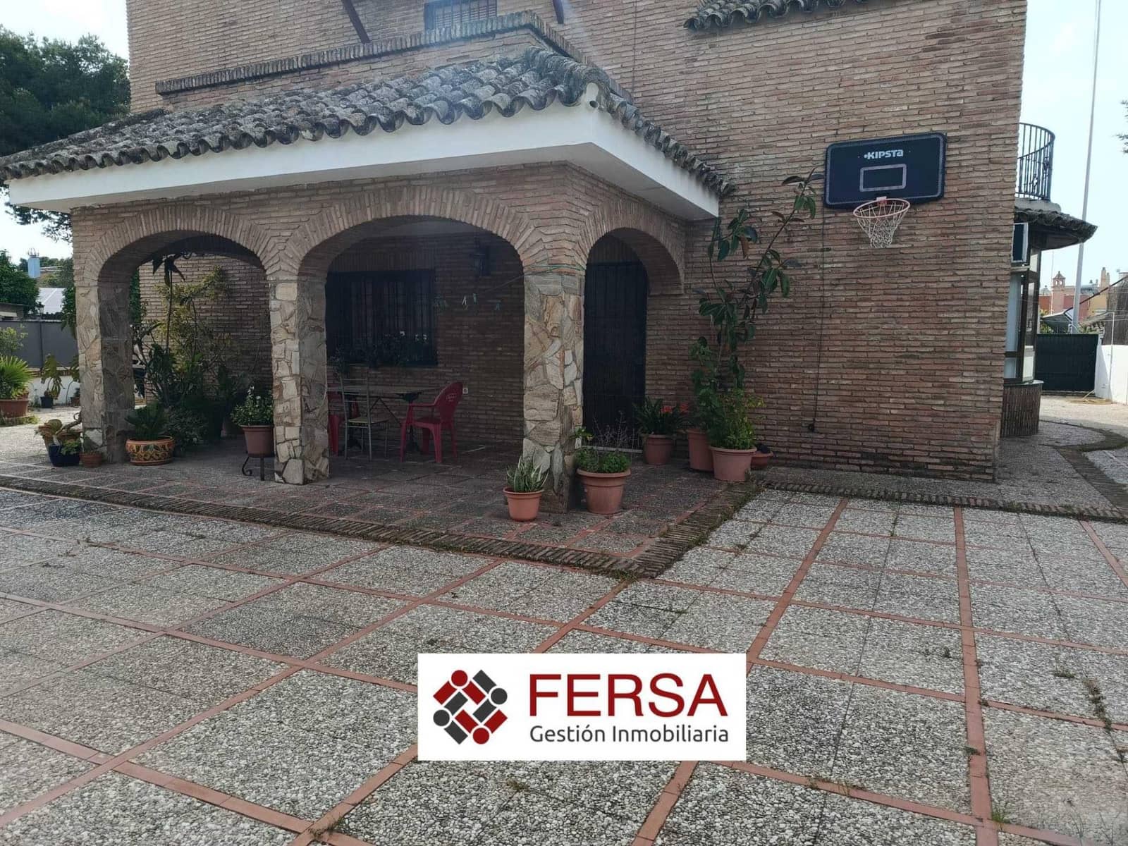 5 bedroom Villa for sale in El Puerto de Santa Maria with garage - € 785,000 (Ref: 9829462)