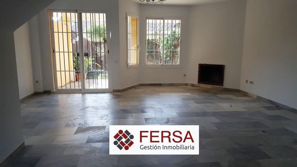 4 bedroom Terraced Villa for sale in El Puerto de Santa Maria with pool - € 650,000 (Ref: 9829465)