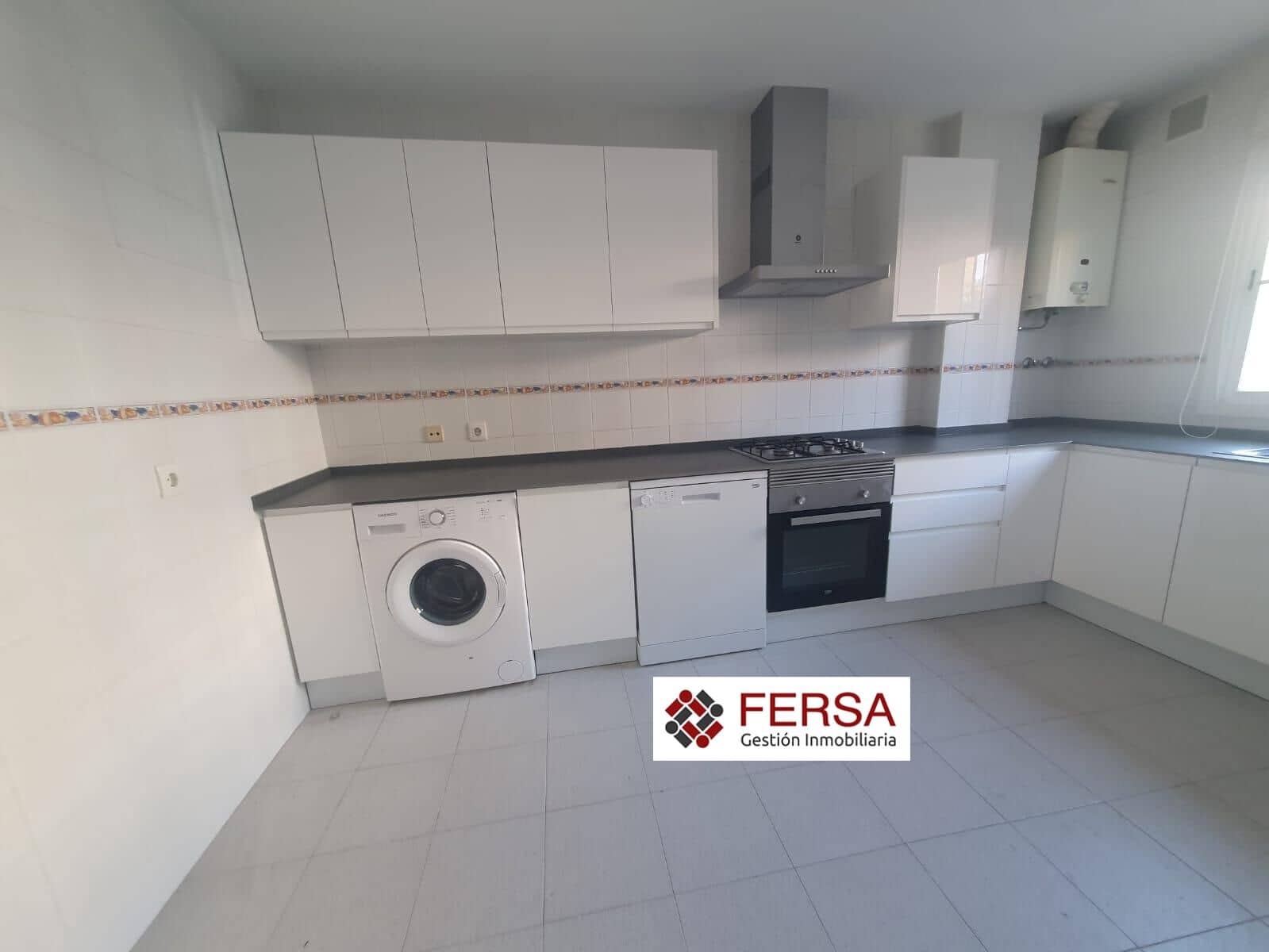 4 bedroom Terraced Villa for sale in El Puerto de Santa Maria with pool - € 650,000 (Ref: 9829465)