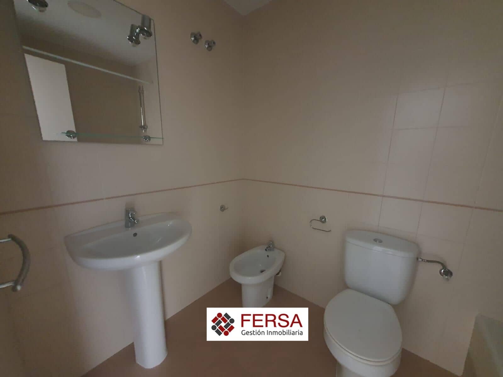 4 bedroom Terraced Villa for sale in El Puerto de Santa Maria with pool - € 650,000 (Ref: 9829465)