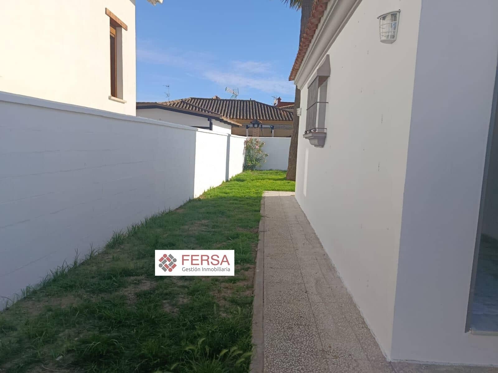 5 Zimmer Villa zu vermieten in El Puerto de Santa Maria mit Pool Garage - 2.500 € (Ref: 9829466)