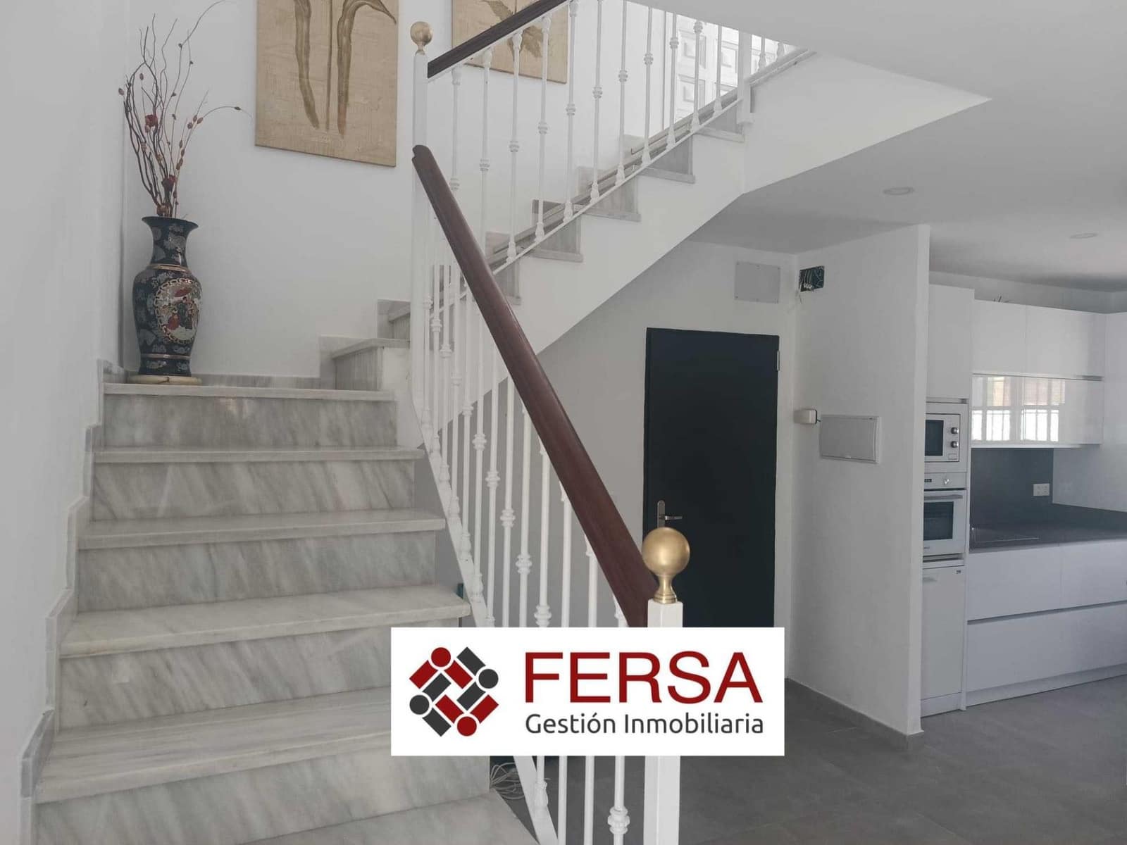 5 soveværelse Villa til leje i El Puerto de Santa Maria med swimmingpool garage - € 2.500 (Ref: 9829466)