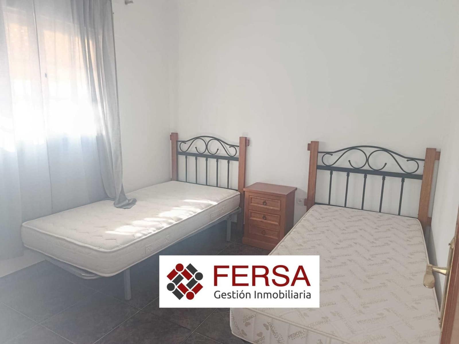 5 soveværelse Villa til leje i El Puerto de Santa Maria med swimmingpool garage - € 2.500 (Ref: 9829466)