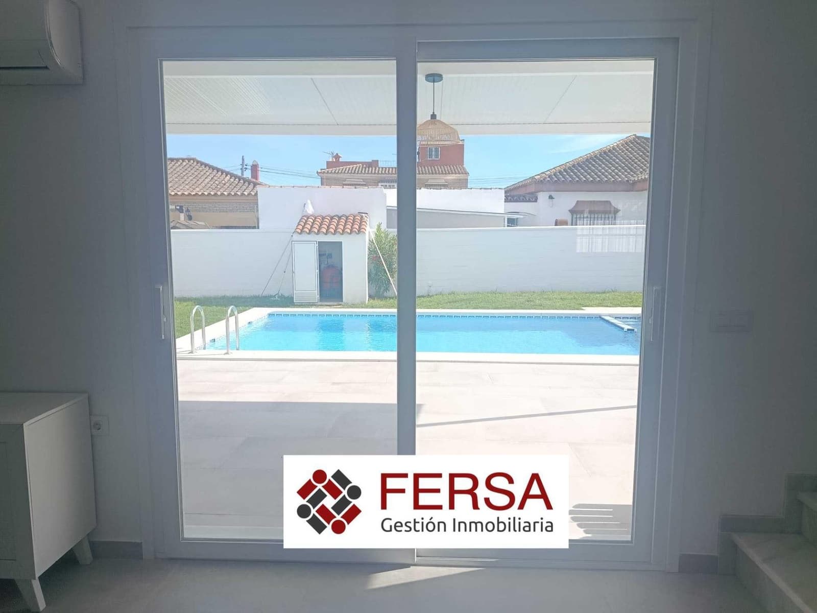 5 soveværelse Villa til leje i El Puerto de Santa Maria med swimmingpool garage - € 2.500 (Ref: 9829466)