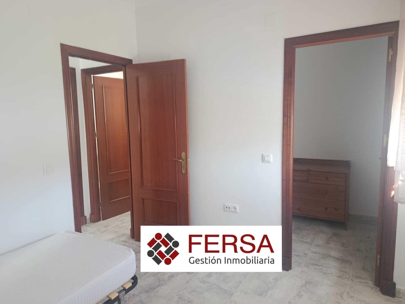 5 soveværelse Villa til leje i El Puerto de Santa Maria med swimmingpool garage - € 2.500 (Ref: 9829466)