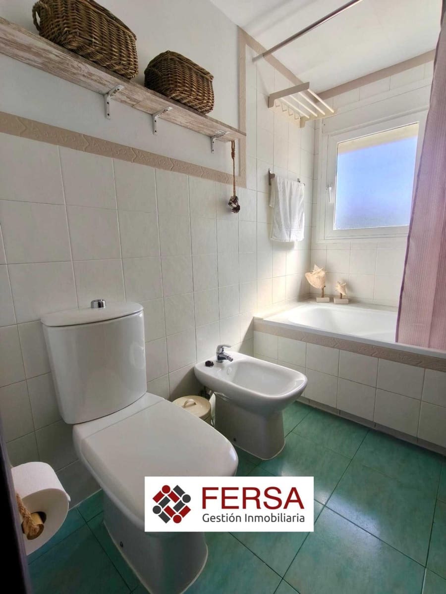 3 bedroom Flat for rent in El Puerto de Santa Maria with pool garage - € 1,100 (Ref: 9829467)