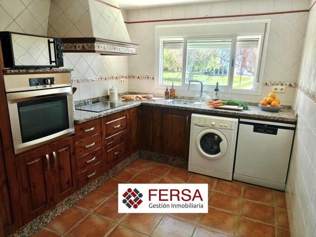 3 bedroom Flat for rent in El Puerto de Santa María with pool garage - € 1,100 (Ref: 9829467)