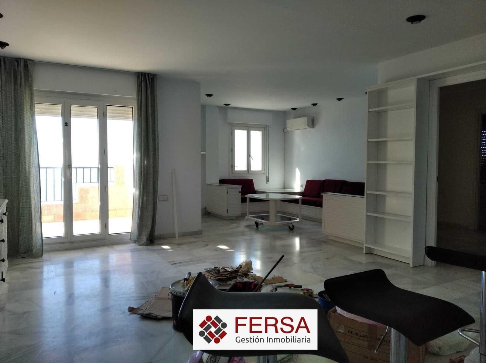 3 bedroom Penthouse for rent in El Puerto de Santa Maria with garage - € 2,500 (Ref: 9829469)