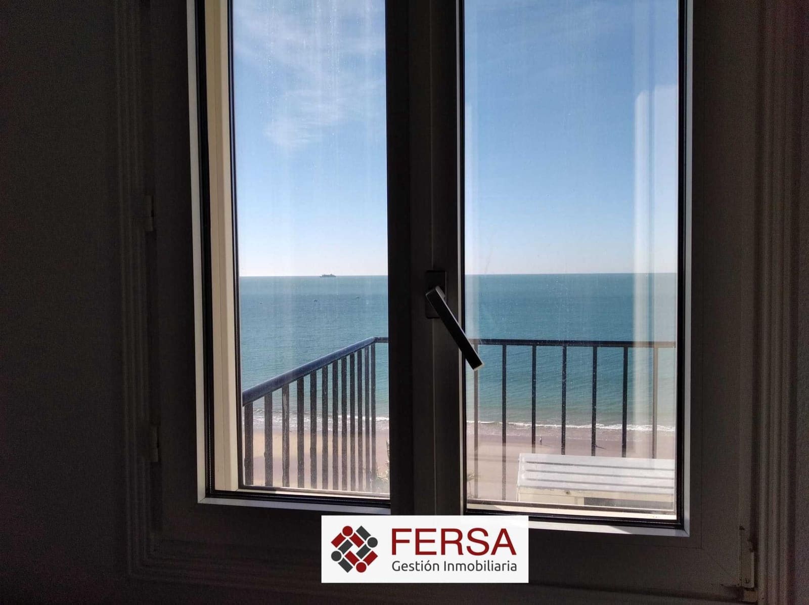 3 bedroom Penthouse for rent in El Puerto de Santa Maria with garage - € 2,500 (Ref: 9829469)