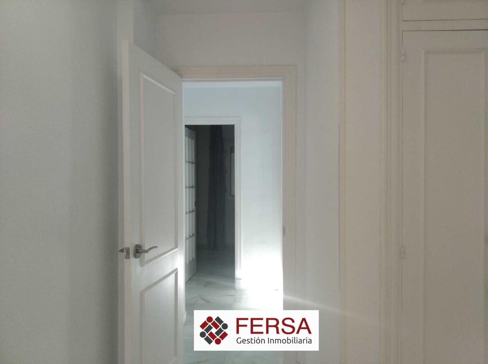 3 bedroom Penthouse for rent in El Puerto de Santa Maria with garage - € 2,500 (Ref: 9829469)