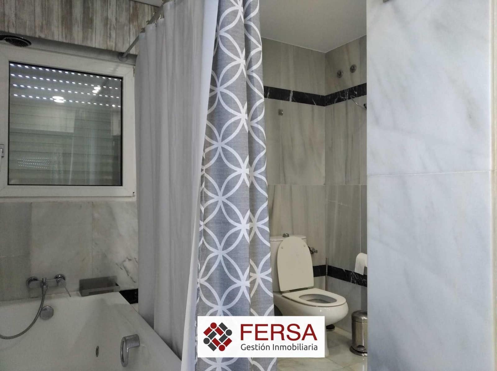3 bedroom Penthouse for rent in El Puerto de Santa Maria with garage - € 2,500 (Ref: 9829469)