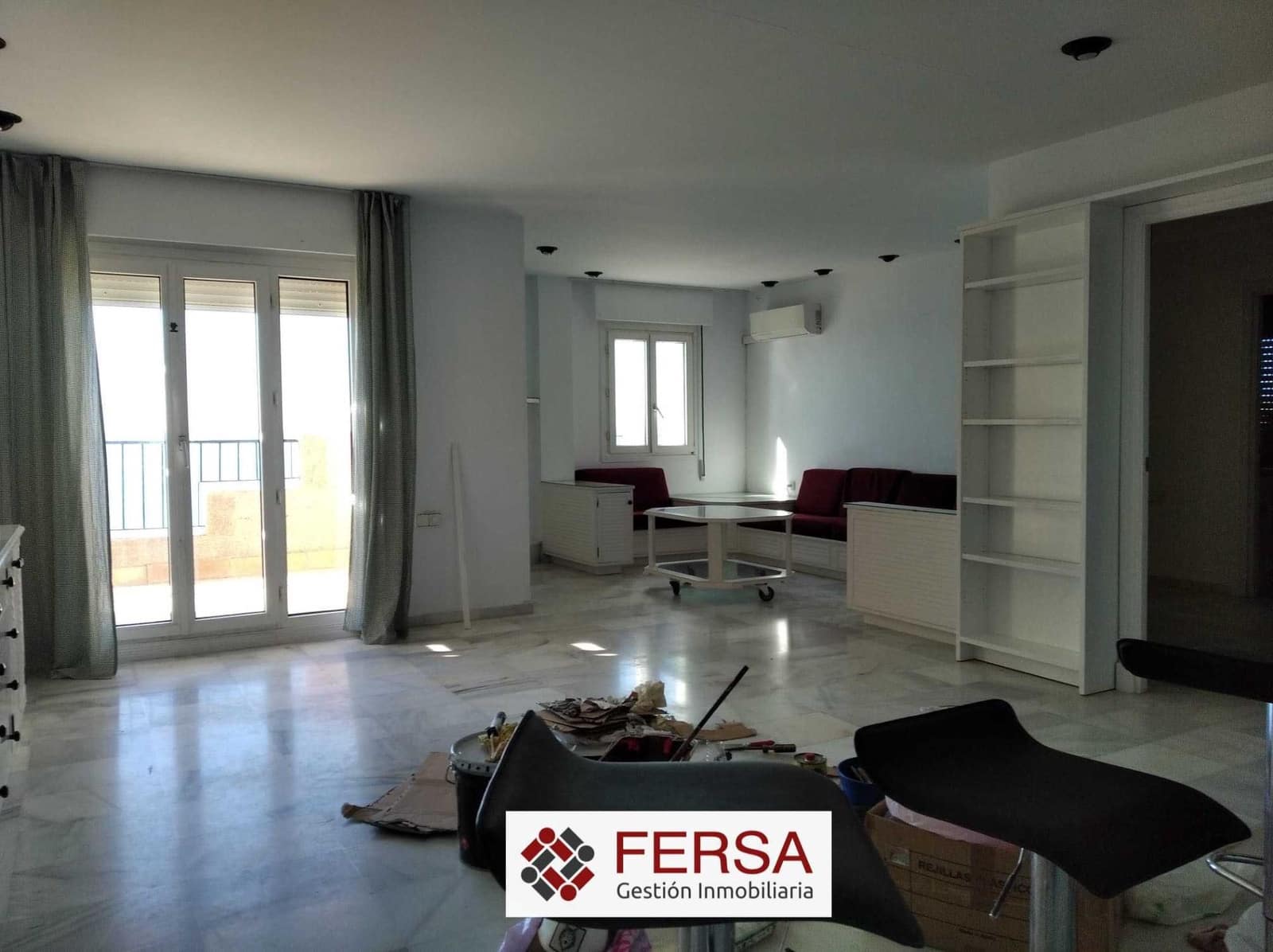 3 bedroom Penthouse for rent in El Puerto de Santa Maria with garage - € 2,500 (Ref: 9829469)
