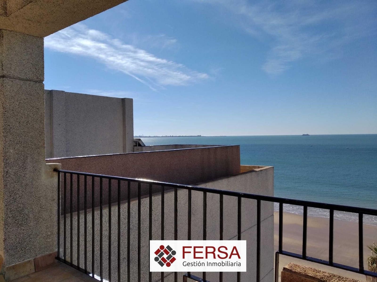 3 bedroom Penthouse for rent in El Puerto de Santa Maria with garage - € 2,500 (Ref: 9829469)