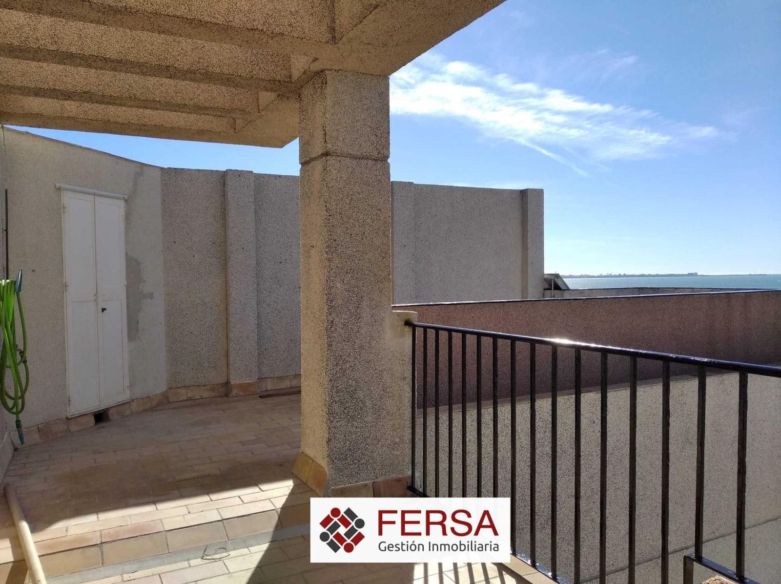 3 bedroom Penthouse for rent in El Puerto de Santa Maria with garage - € 2,500 (Ref: 9829469)