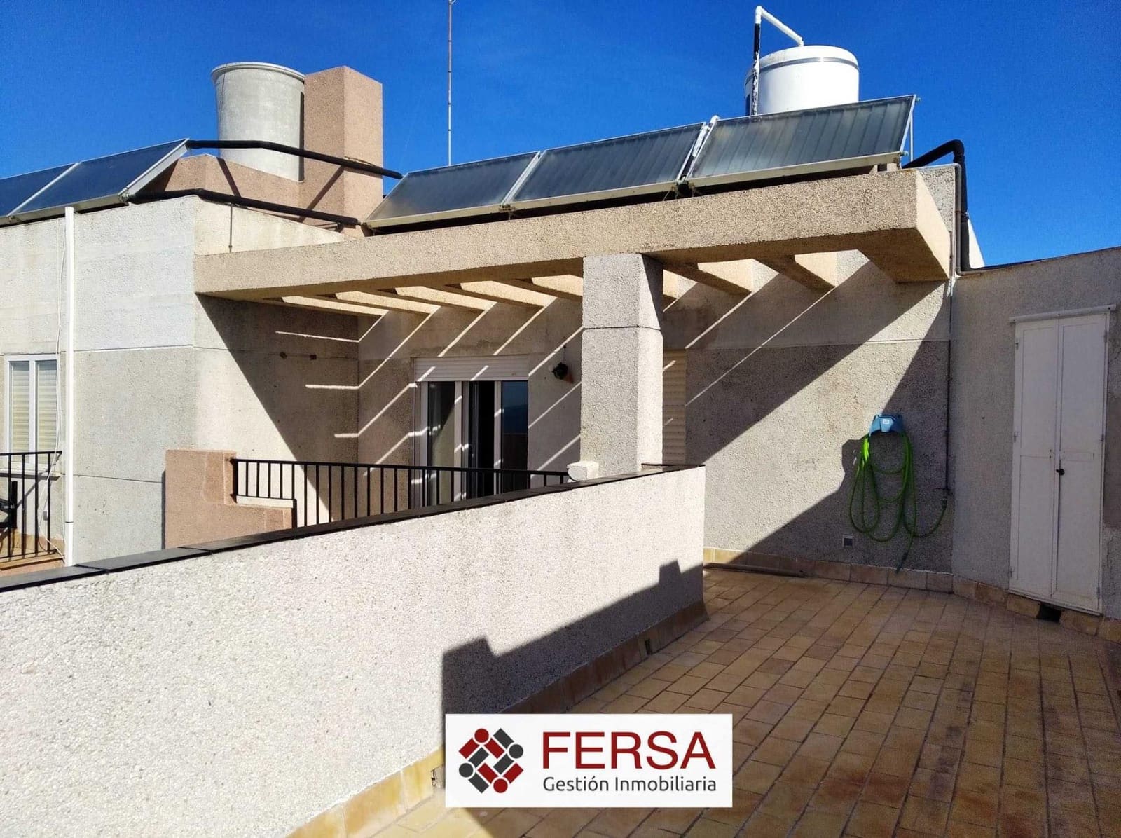 3 bedroom Penthouse for rent in El Puerto de Santa Maria with garage - € 2,500 (Ref: 9829469)