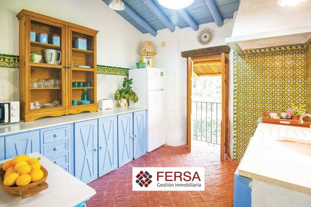 3 chambre Villa/Maison à vendre à Benamahoma avec piscine - 750 000 € (Ref: 9829473)