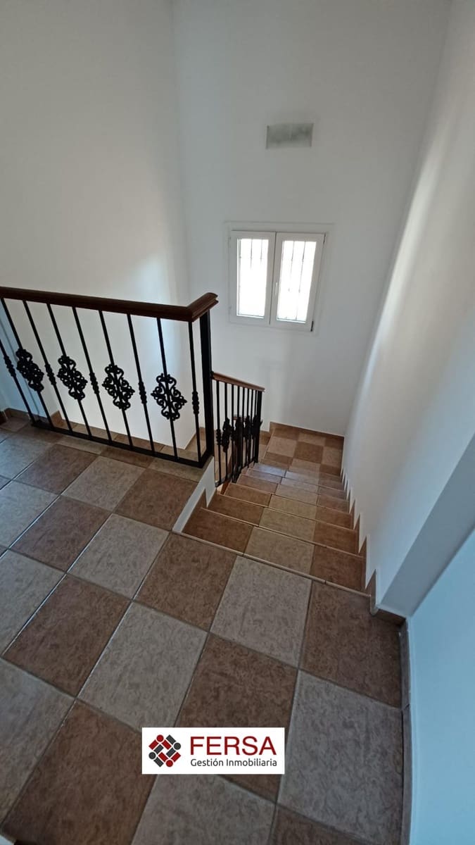4 bedroom Semi-detached Villa for sale in El Puerto de Santa Maria with garage - € 400,000 (Ref: 9829475)