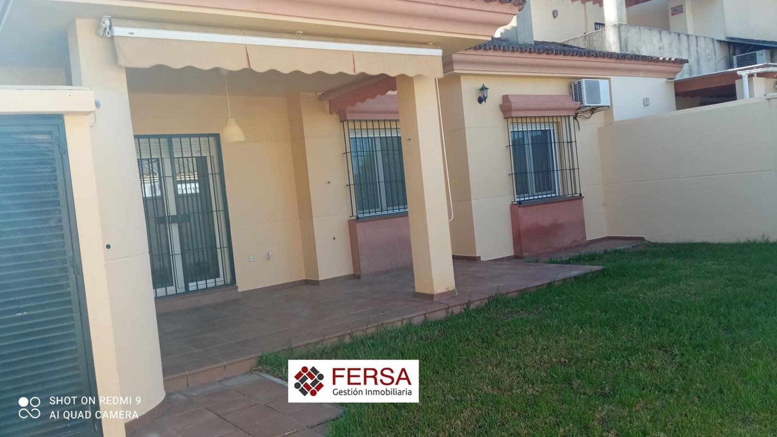 4 bedroom Semi-detached Villa for sale in El Puerto de Santa Maria with garage - € 400,000 (Ref: 9829475)
