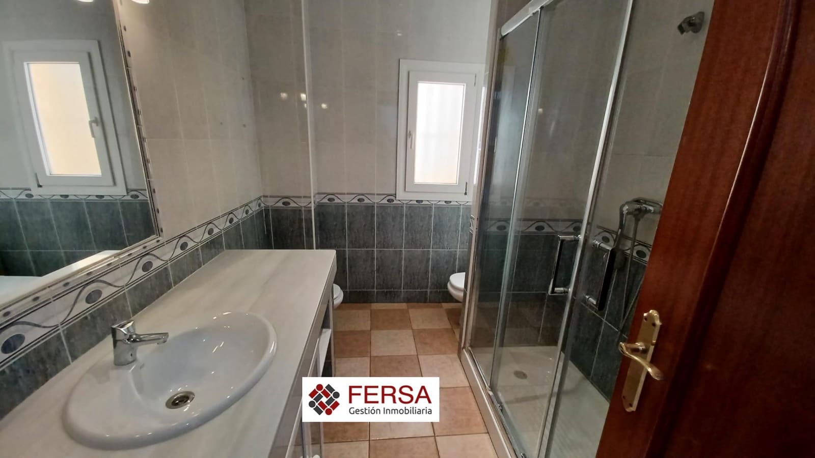 4 bedroom Semi-detached Villa for sale in El Puerto de Santa Maria with garage - € 400,000 (Ref: 9829475)