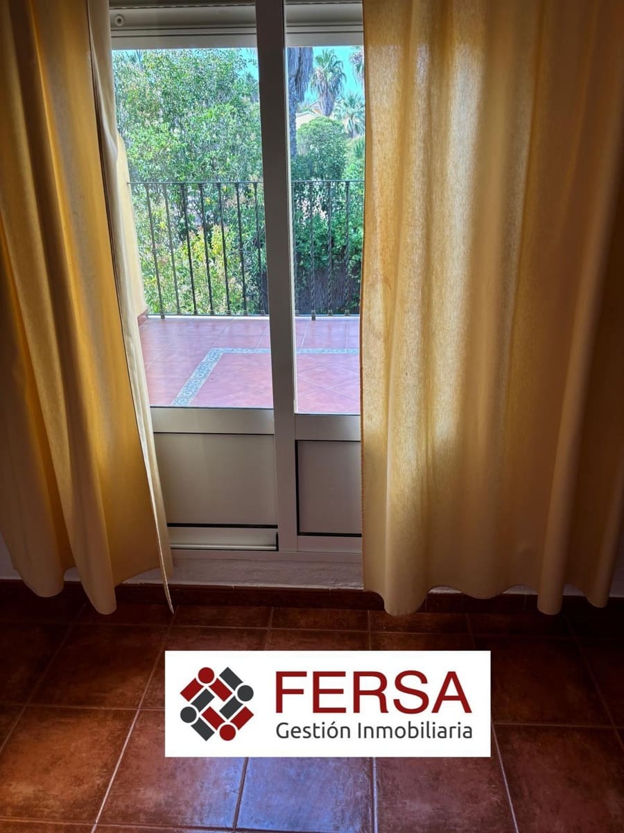 3 bedroom Terraced Villa for rent in El Puerto de Santa Maria with pool garage - € 2,300 (Ref: 9829476)