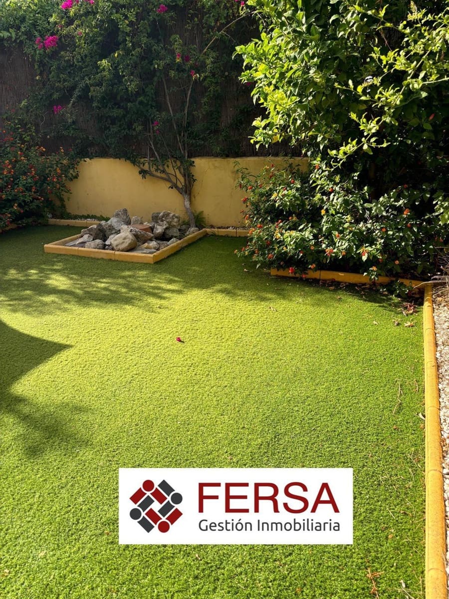 3 bedroom Terraced Villa for rent in El Puerto de Santa Maria with pool garage - € 2,300 (Ref: 9829476)