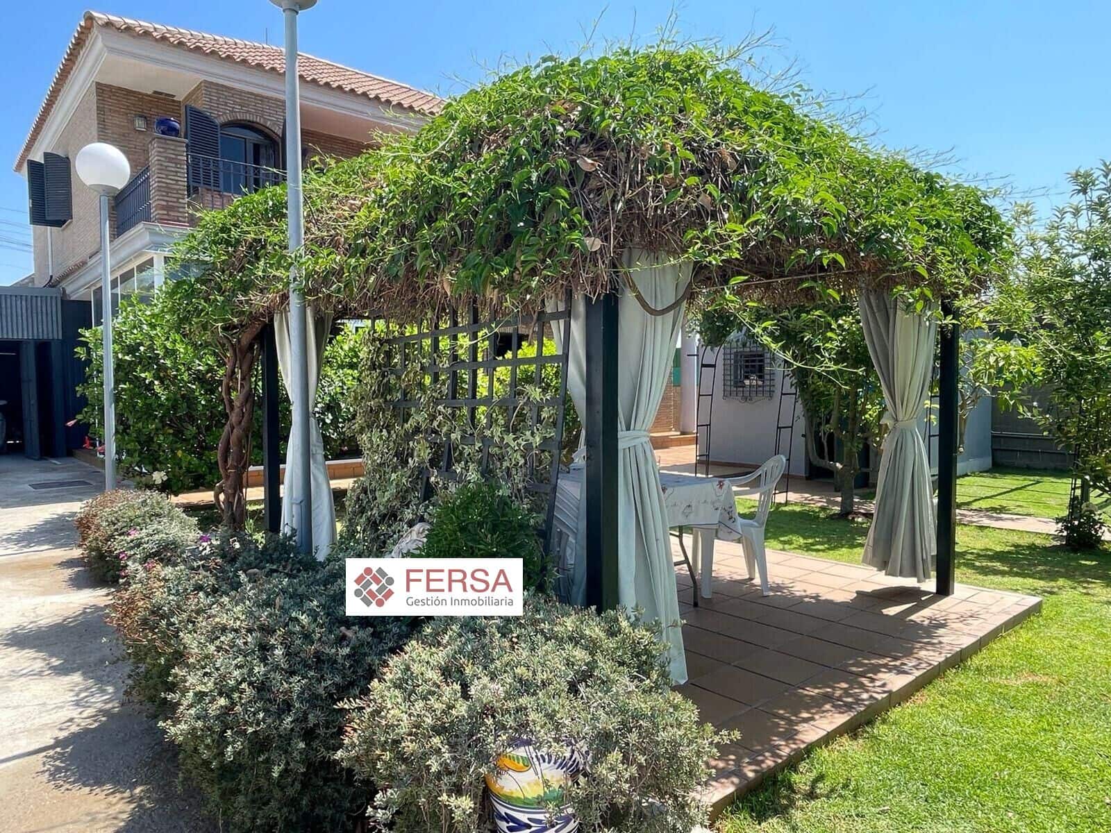 3 bedroom Villa for sale in El Puerto de Santa Maria - € 525,000 (Ref: 9829488)