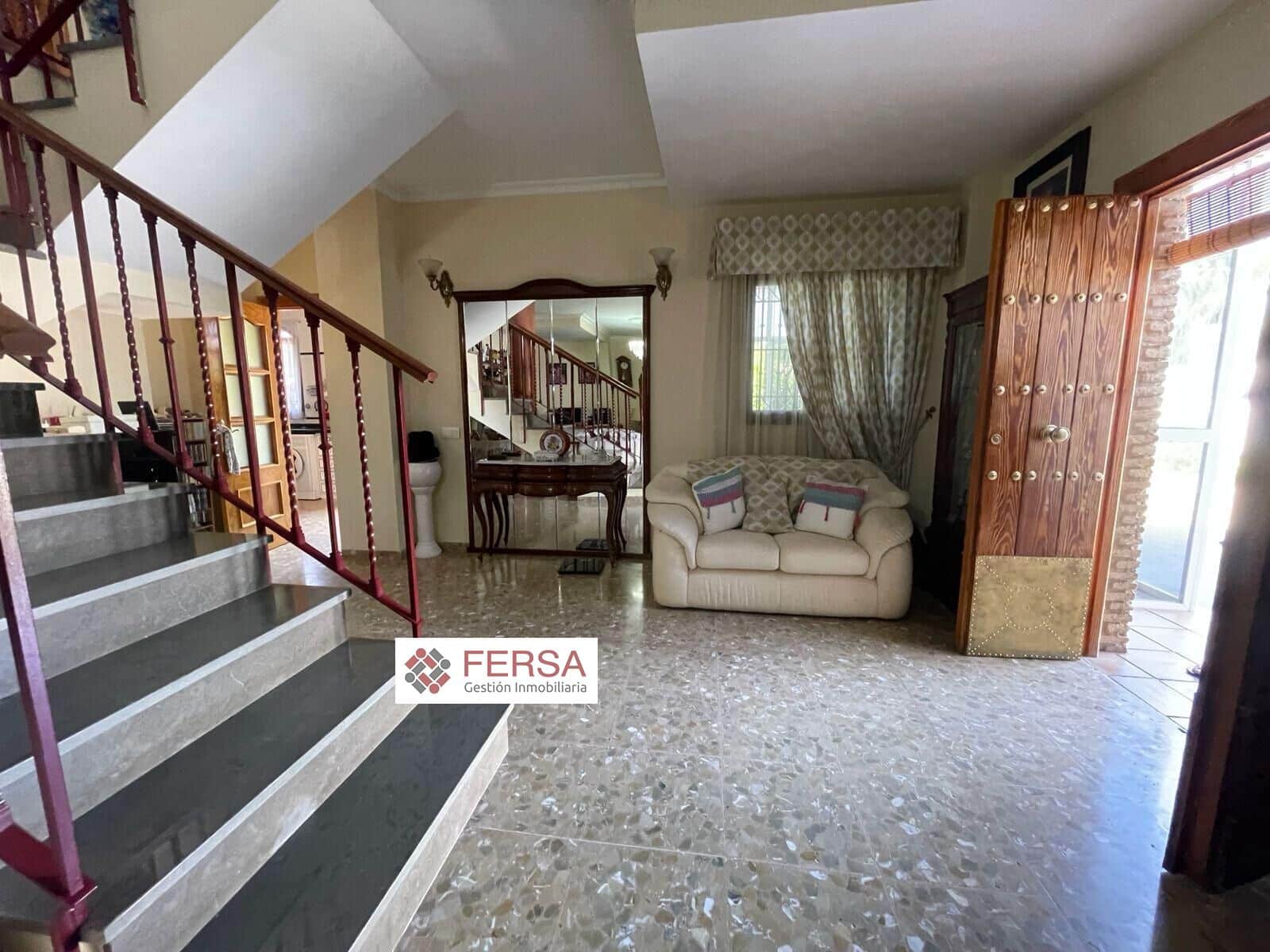 3 bedroom Villa for sale in El Puerto de Santa Maria - € 525,000 (Ref: 9829488)