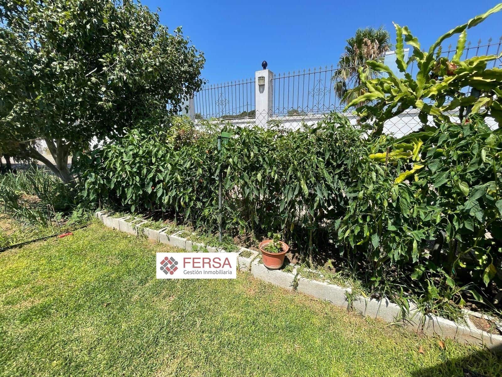 3 bedroom Villa for sale in El Puerto de Santa Maria - € 525,000 (Ref: 9829488)