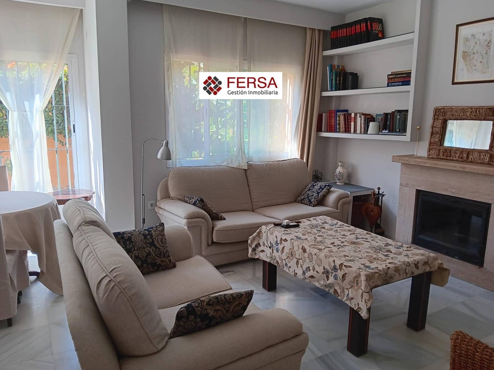 4 bedroom Semi-detached Villa for rent in El Puerto de Santa Maria with pool - € 2,000 (Ref: 9829491)