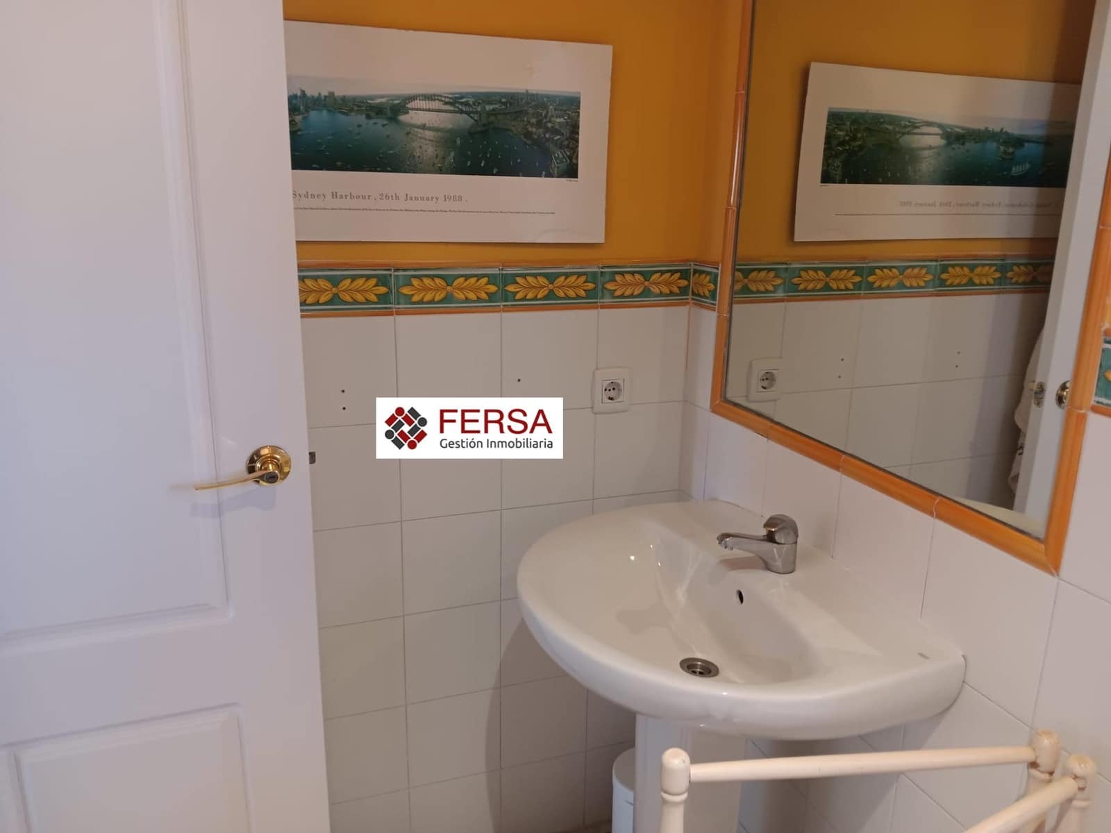 4 bedroom Semi-detached Villa for rent in El Puerto de Santa Maria with pool - € 2,000 (Ref: 9829491)