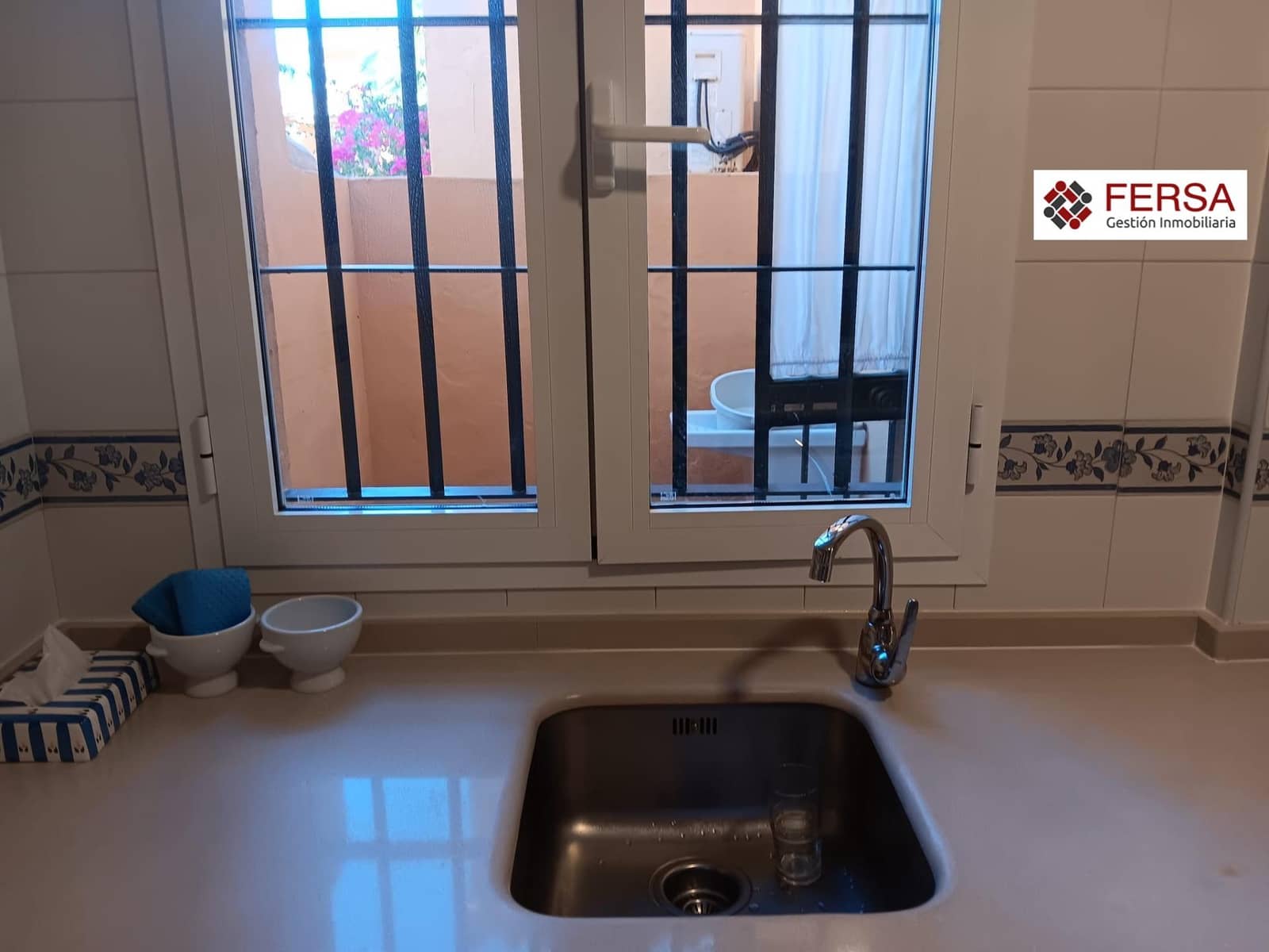 4 bedroom Semi-detached Villa for rent in El Puerto de Santa Maria with pool - € 2,000 (Ref: 9829491)