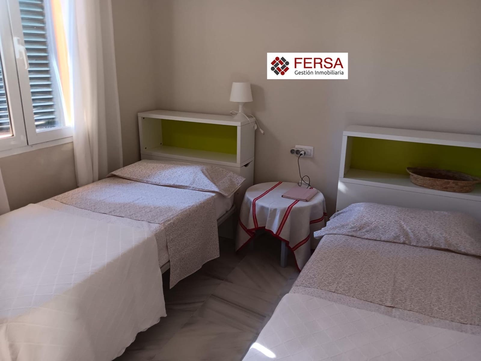 4 bedroom Semi-detached Villa for rent in El Puerto de Santa Maria with pool - € 2,000 (Ref: 9829491)