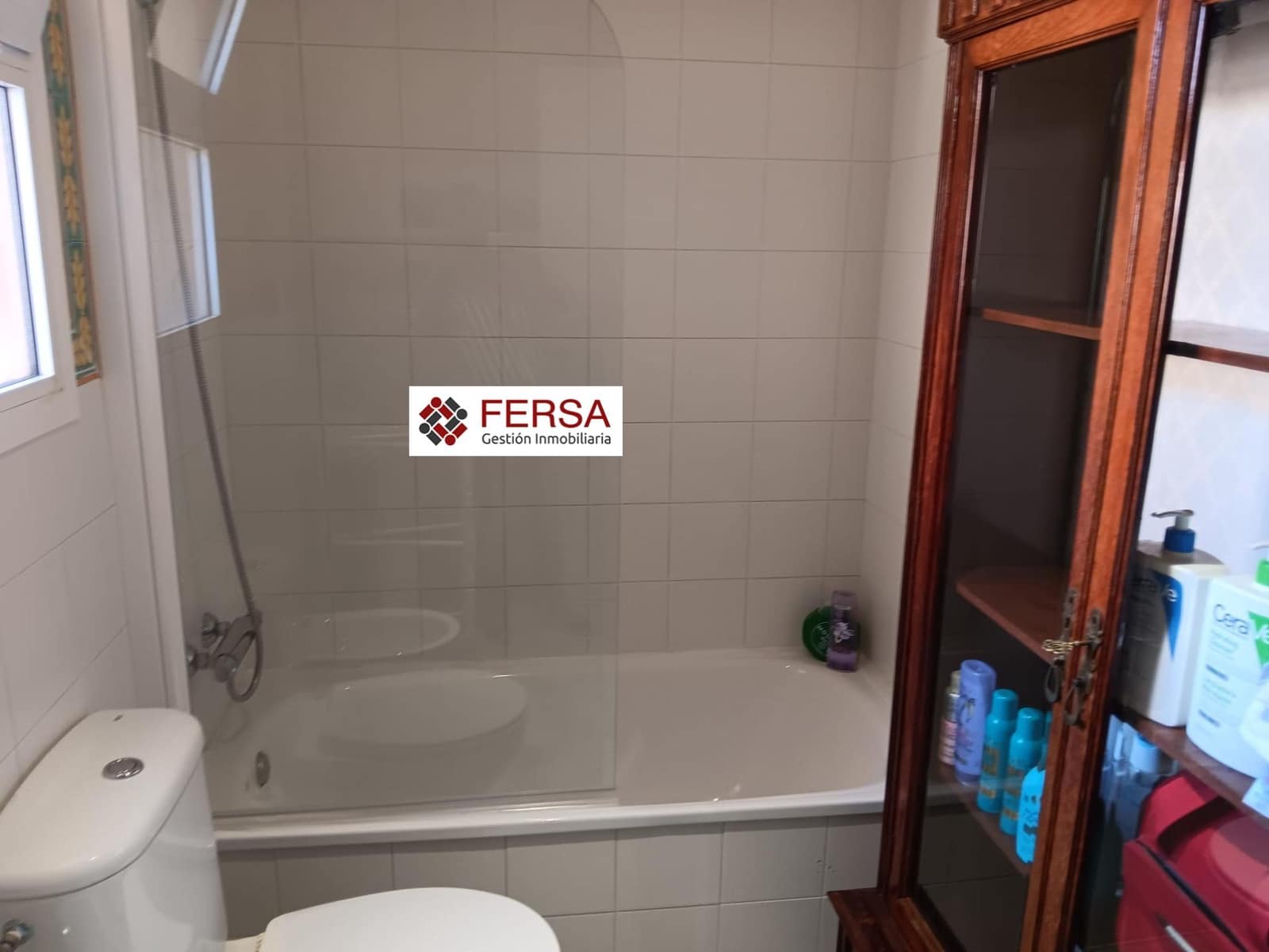 4 bedroom Semi-detached Villa for rent in El Puerto de Santa Maria with pool - € 2,000 (Ref: 9829491)