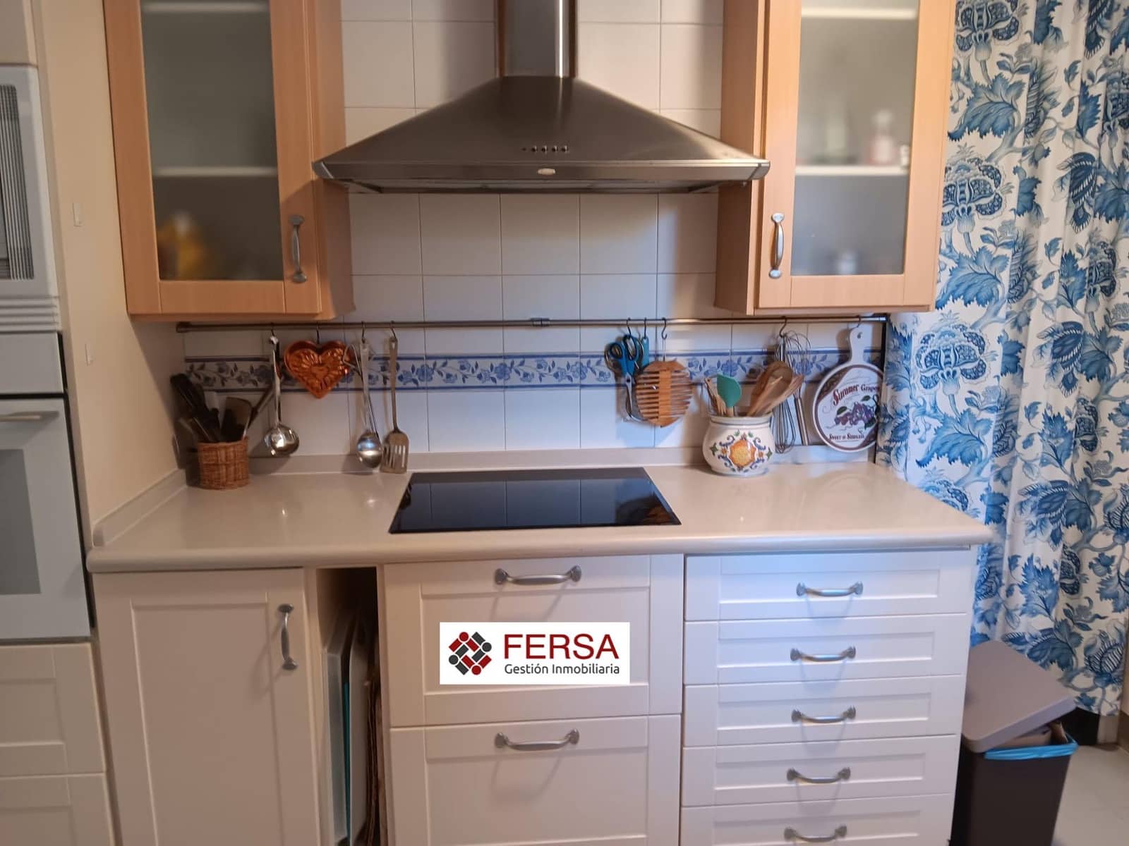 4 bedroom Semi-detached Villa for rent in El Puerto de Santa Maria with pool - € 2,000 (Ref: 9829491)