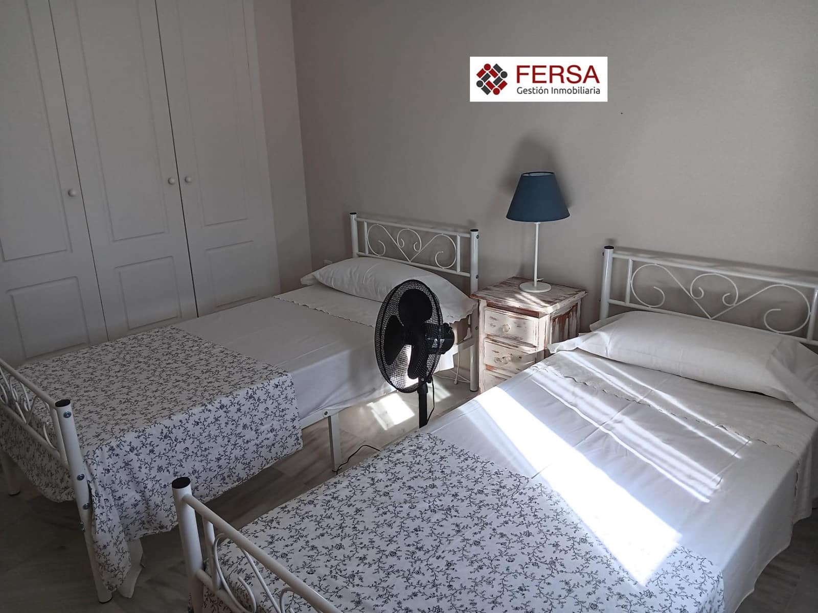 4 bedroom Semi-detached Villa for rent in El Puerto de Santa Maria with pool - € 2,000 (Ref: 9829491)