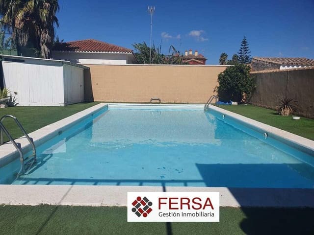 4 bedroom Villa for sale in Chiclana de la Frontera with pool - € 600,000 (Ref: 9829492)