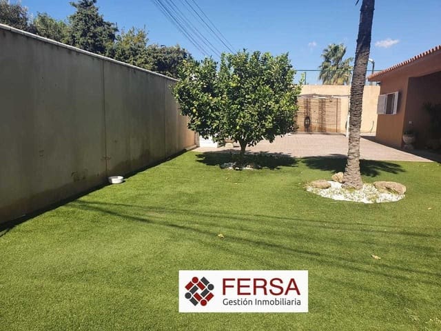4 bedroom Villa for sale in Chiclana de la Frontera with pool - € 600,000 (Ref: 9829492)