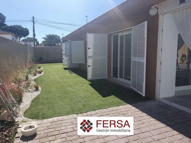 4 bedroom Villa for sale in Chiclana de la Frontera with pool - € 600,000 (Ref: 9829492)