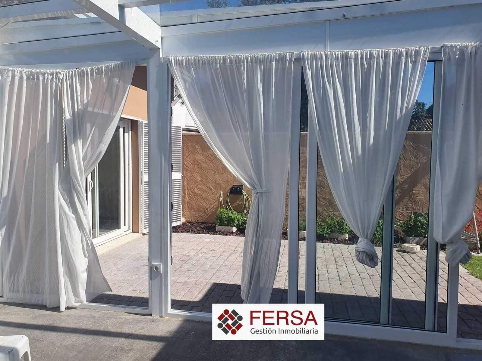 4 bedroom Villa for sale in Chiclana de la Frontera with pool - € 600,000 (Ref: 9829492)