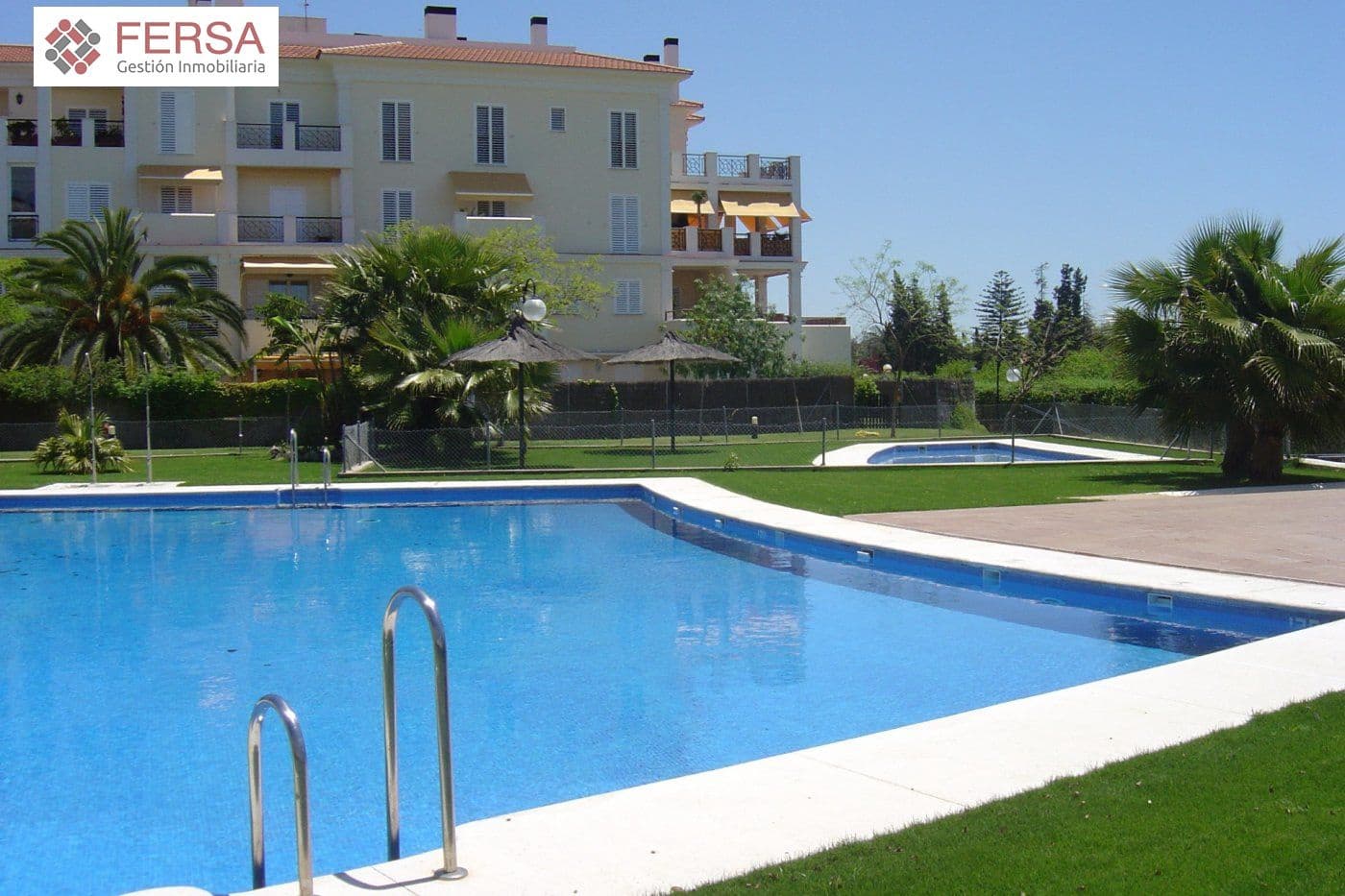 2 bedroom Apartment for sale in El Puerto de Santa Maria with pool garage - € 420,000 (Ref: 9829493)