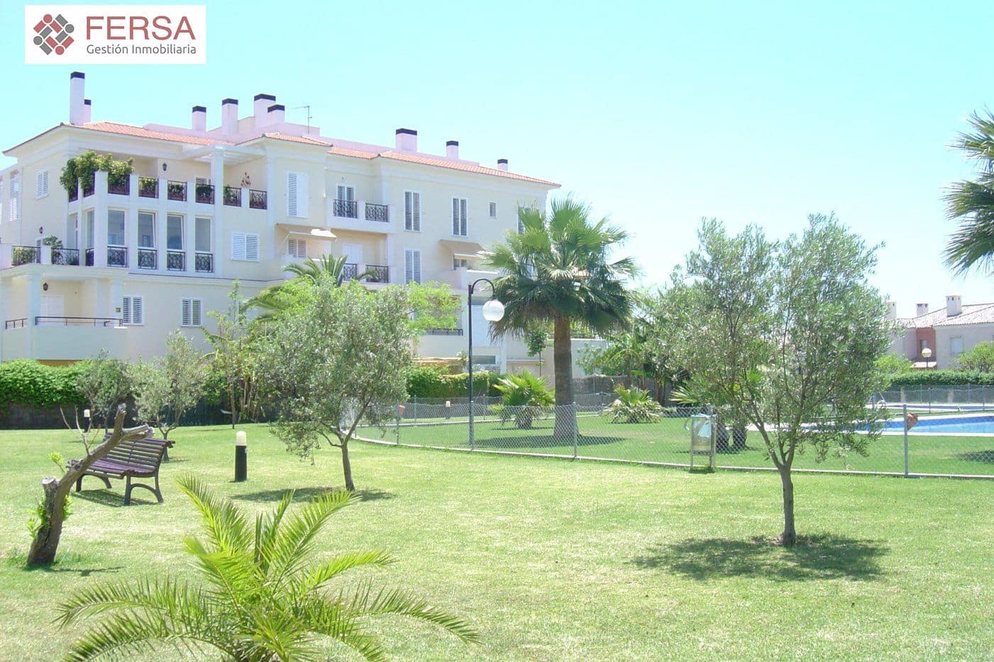 2 bedroom Apartment for sale in El Puerto de Santa Maria with pool garage - € 420,000 (Ref: 9829493)